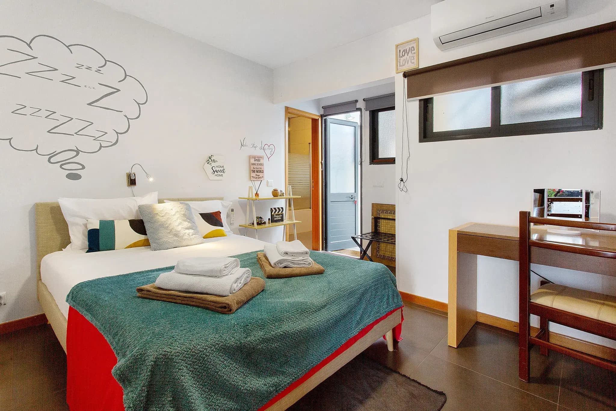 Second en-suite double bedroom