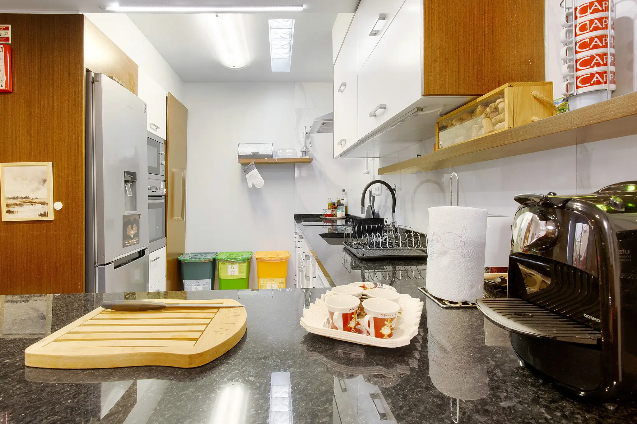 Fully equipped kitchen with dishwasher, coffee machine and toaster